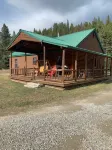 THE CABIN on Lake Creek River