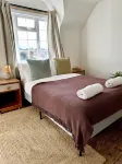 Cosy Seaside Cottage sleeps 6 pets welcome