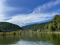 Family Watauga Lake Airstream - Lakefront