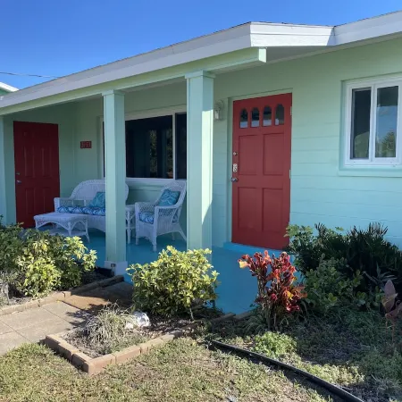 Oceanfront Home in Flager Beach with Beach Chairs & Towels, WIFI - Pet friendly.