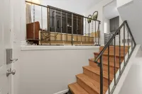 Charming 3 Beds/2 Baths Home- 2 miles to Lake Phalen