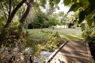 Modern Farmhouse: Olson North - close to downtown
