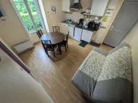 Villa Les Lutins, Appt #4, City center, Free public parking, not overlooked