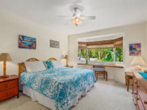 Kauai Paradise: oceanview 2-bedroom condo with AC and private lanai Hotels in Princeville
