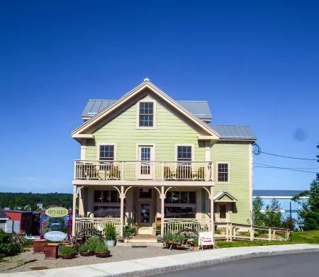 No hidden cleaning charges.  Huge 3bd/3ba apartment with tons of waterviews.