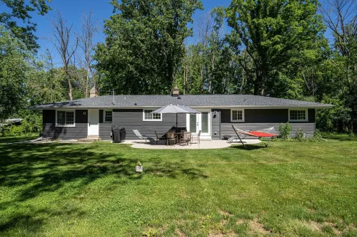 Modern style with nature around, a perfect vacation home