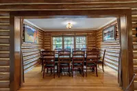Rocky Creek Lodge, Sleeps 30, Gatherings Welcome
