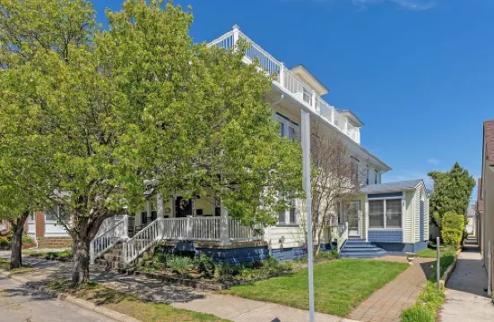 Crocus by the Sea Charming 3 bedroom 5 minute walk to beach pet friendly Hotels in Wildwood Crest