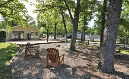 Waterfront Indian Pointe Condo, Views, Pools, Tennis and more. 17mm Отели в г. Осейдж-Бич