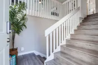 Luxe Beach House w/ Ocean Views