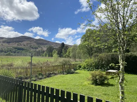 Rowan Cottage, CrannachCottages