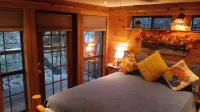 Stoney Porch Guest Cabin
