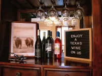 A sweet stay on Cherrywood Square Hotels in Canyon