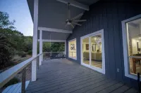 Four bedroom with hot tub and views!