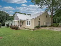 Monroe property near Antiques and Football Hotels in Monroe