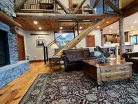 The Lake House on Otisco Lake, stunning family getaway Hotele w: Otisco