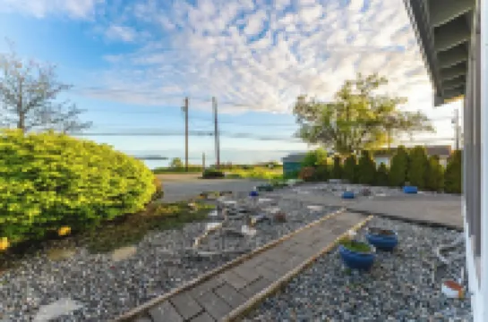 Oceanside Retreat ~ Private Beach in Quaint Seaside Town