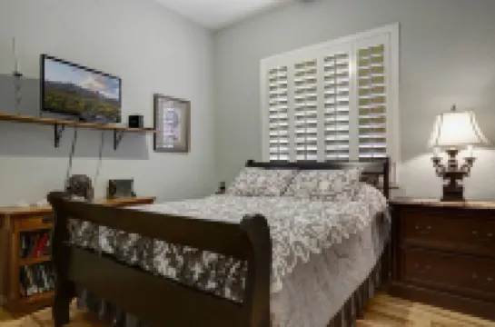 2400 sq. ft., 4 bedroom, 2 bath, sleeps 8, hot tub