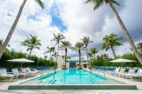 Tideline Palm Beach Ocean Resort and Spa - Beach