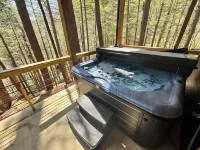 Whispering Woods_  Hot Tub _Waterfall _ Arcade _3 story Cabin