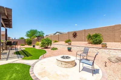 Close to Pro Sport facilities. Beautiful home. Hotels near Goodyear Ballpark