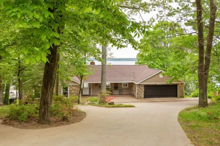 Water Retreat , Robert Trent Jones , Wilson Lake view