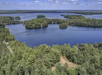 Lakefront one bedroom cabin with private dock