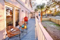 On the Golf course, Intracoastal Water views Luxurious Spa-like romantic retreat