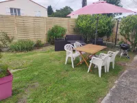 Lovely apartment 3 km from the sea. Residential area Hotels near Plage de Foncillon