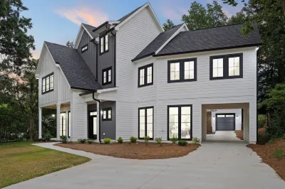 Plaza Midwood Spacious 5-bedroom house minutes from downtown Charlotte.