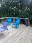 Remodeled House Near Jamestown Marina, Room to Park Your Boat in Driveway!