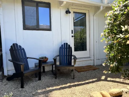 Mountain Views/Studio in Montecito. 7-10 min to beach or downtown SB