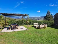 Romantic Barn with private terrace. External shared spaces: pool, garden, bbq Hoteles en Rignano sull'Arno