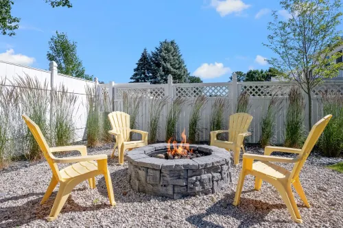 Private Pool, Hottub, Steamshower just 10 minutes from Grand Rapids