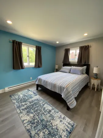 Inland Waterways Retreat! on Cheboygan River, Inside Strawberry Island Canal! Отели в г. Benton Township