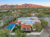 Fun-for-all! Private Pickleball Court! Game room!