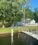 Anchors Away-Enjoy our 3bedroom/3bath home on the lake!