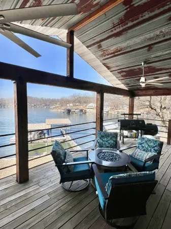 Cozy family home, beautiful views, private dock and open boat slip!