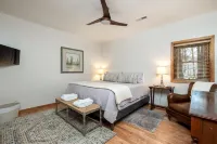 Modern Mountain Getaway in Connestee Falls now with a Tesla charger!