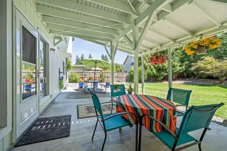 Roomy two-bedroom, family and pet friendly daylight basement apartment.