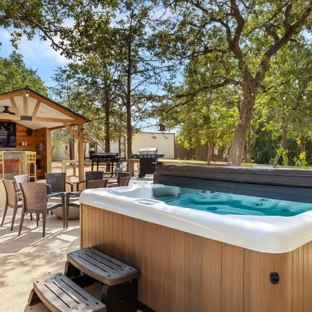 Mesquite Retreat: Close to Austin and COTA: Fun, Family, and Friends,
