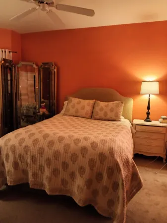 Comfortable Townhome in park like setting. Close to everything!