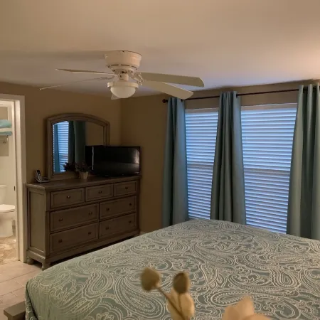 Oceanfront Sailmaker Spacious 2 King BR with 2 private baths - FLAT