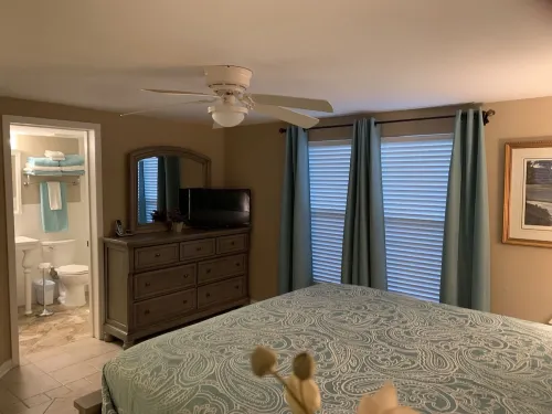Oceanfront Sailmaker Spacious 2 King BR with 2 private baths - FLAT