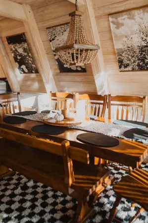 Charmed @CherryHideaway - 1970s Vintage Modern - Mountain A-Frame - Dog Friendly