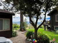The Cozy Clifftop View, LLC Hotels in Stevens County