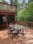 Cozy cabin with hot tub in a peaceful setting!