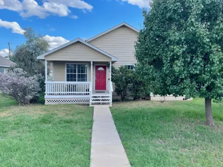 Home Theatre with King Bed