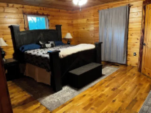 Cabin Creek Ranch/Experience the Country!  Silver Dollar City, Branson and more.