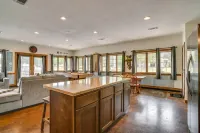 Boats and Coves Unit 2 / Lots of Boat parking